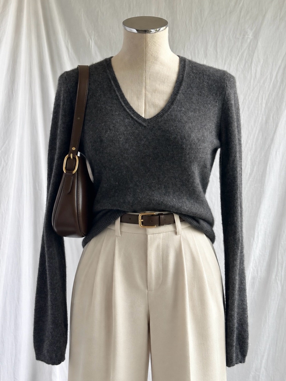 Charter Club Luxury 100% Cashmere Sweater | Charcoal Gray | V-Neck | Size Small